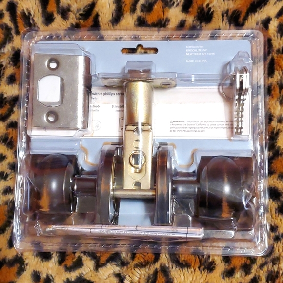 Sheffield Home Other Nib Sheffield Entry Door Knob Locking With Key Bronze Poshmark